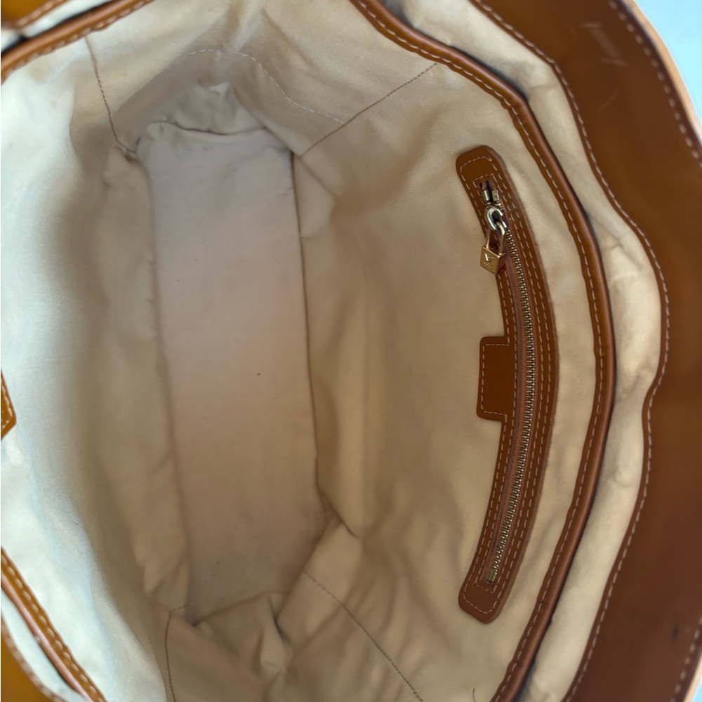 Authentic Louis Vuitton Lucille GM - Picture 11 of 15